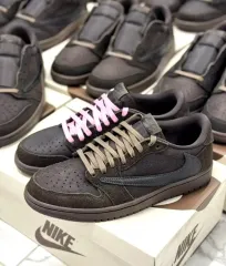 265 トラヴィス スコット x ジョーダン1 ロー ツアーベルベット ブラウン