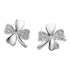 四葉のクローバー　ピアス　CZ ジルコニア　シルバー　S925刻印【両耳セット】