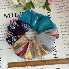 新春セール☆ハンドメイドシュシュ☆ネイビーブルーグレー花柄グレー