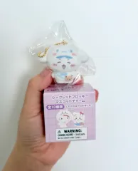 サンリオ ちいかわ コラボ フロッキー キーホルダー ハチワレ シナモロール