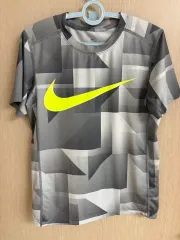 ナイキ 機能性 半袖 Tシャツ