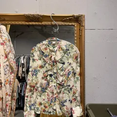 @ エイチアンドエム H&M 花柄 総柄 長袖 フリル ブラウス シャツ お呼ばれ　デート　オフィスカジュアル　食事会