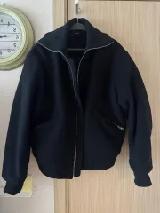 黒色 ウール素材 ジップアップ ジャケット (ZARA 新作)