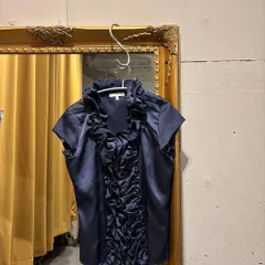 67　NARACAMICIE ナラカミーチェ フリル ブラウス シャツ 青　半袖　無地　お呼ばれ　デート　オフィスカジュアル　食事会　可愛い　お出かけ　上品