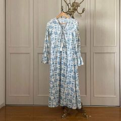 美品 オブリ OBLI タフタフラワーシャツワンピース 白 ティアード 花柄