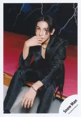 【中古】生写真(STARTO) Snow Man/ラウール/膝上/シングル「LOVE TRIGGER / We’ll go together」MV＆ジャケ写オフショット/公式生写真