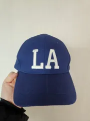 LA 刺繍 ベースボールキャップ ネイビー