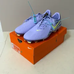 ナイキ サッカーシューズ 270 未使用 新品