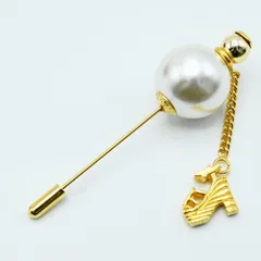 Salvatore Ferragamo サルヴァトーレフェラガモ フェイクパール/サンダルチャーム GP ブローチ ゴールド/ホワイト M07-k142