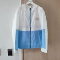 エンポリオアルマーニ 正規品 新モデル レディース ウィンドブレーカー 55-66