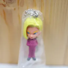 ドラゴンボール　UDM　人造人間１８号　キーホルダー　フィギュア