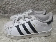 150 アディダス SUPERSTAR 白黒 キッズ 子供靴 ジュニア