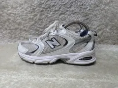 220 ニューバランス mr530sg 白 スニーカー 中古 靴