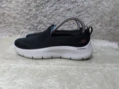 230 SKECHERS スケッチャーズ ゴーウォーク スニーカー 中古 靴