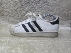 235 アディダス SUPERSTAR 白黒 スニーカー 中古 靴