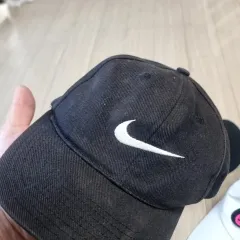 ヴィンテージ NIKE ブラック ベースボールキャップ 帽子