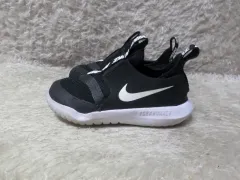 130 NIKEフレックス ランナー ブラック スニーカー 中古 シューズ