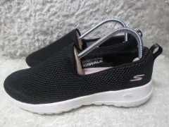 230 SKECHERS スケッチャーズ ゴーウォーク 靴 スニーカー 中古