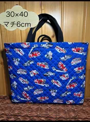 115 ハンドメイド レッスンバッグ　30×40　キルティング　キルト　ループ紐付き　働く車　パトカー　救急車　梯子車　白バイ　 男の子　おしゃれ 入園 入学 小学校　こども園　幼稚園　保育園　幼保園　図書袋　絵本バッグ