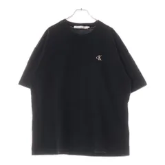 Calvin Klein Jeans (カルバンクラインジーンズ) エンボス ロゴ刺繍 クルーネック半袖Tシャツ カットソー ブラック J400280