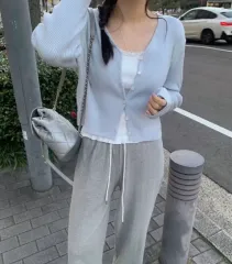 プリティヤングシング(PrettyYoungThing) PYT ニューペブル ゴージ 長袖 Vネック カーディガン