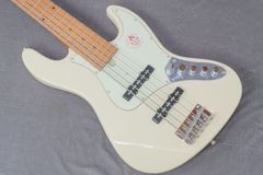 上位モデル同シェイプ Bacchus universe ジャズベース WJB-1 - メルカリ