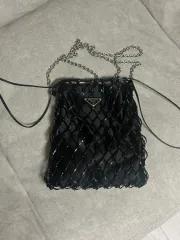 2026年最新】プラダ メッシュバッグの人気アイテム - メルカリ