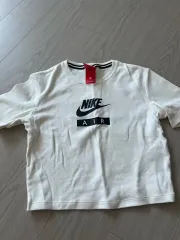 新品) 正規品 NIKE レディース クロップド半袖Tシャツ S