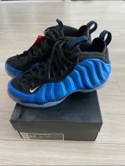 ナイキ エアフォームポジット ロイヤルブルー 新品