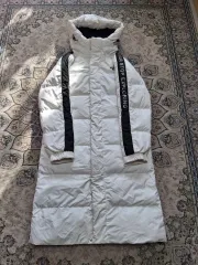 THE NORTH FACE ザノースフェイス 白 ダウンジャケット ロング丈 Never Stop Exploring