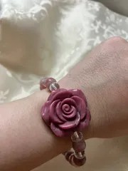 ロードナイトのバラのブレスレット