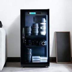 「大人気商品」全新品 防湿庫 容量65L ブラックドライボックス 自動除湿 カビ対策 静音 鍵付き LED照明内蔵 タッチボタン ECO省エネ デジタル温度湿度表示 カメラやレンズ収納ケース 防湿ケース