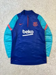 2026年最新】ヴェイパーニット ウェアの人気アイテム - メルカリ