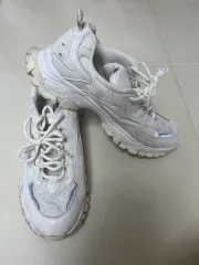 ナショナルジオグラフィック スニーカー 白