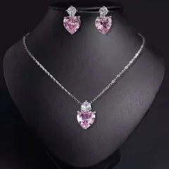 2点セット　完璧の愛　CZダイヤ　ネックレス　ピアス　結婚式　ハート形　ジルコニア