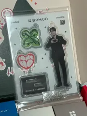 ATEEZ（エイティーズ・アチズ） BRMUD キーホルダー ジョンホ