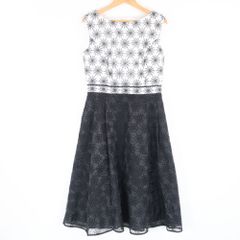 タダシショージ☆白地に黒の花柄☆size4•レースワンピース - メルカリ