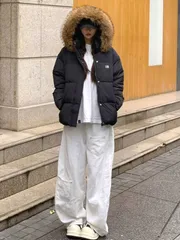 アウトドア 中綿ジャケット ダウンジャケット レディース フード付き毛皮のコート アウトドアダウンジ 軽量 カジュアルパーカー 通勤 レジ