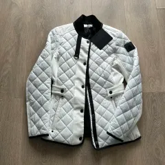 MOOSE KNUCKLES ダウンジャケット (レディース衣類)