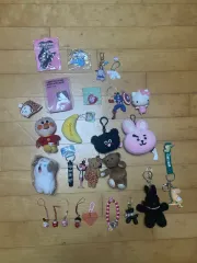 まとめ売り) Sanrio サンリオ モナムヒ（mo.nam.hee） THENCE （デンース）など ブランド キャラクター キーホルダー/ぬいぐるみ キーホルダー コレクション