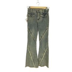 Item thumbnail for item 8f1b4b2d-a8de-409a-8a6a-cff3834c30a1