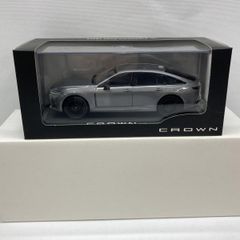 トヨタ クラウンセダン HEV プレシャスホワイト 色 ミニカー 1/30