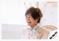 【中古】生写真(ジャニーズ) Kis-My-Ft2/宮田俊哉/横型・バストアップ・衣装白・タキシード・体左向き・笑顔・背景白/「君のいる世界」PV＆ジャケ写撮影/公式生写真