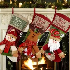 クリスマス雑貨 装飾用靴下 3点セット オーナメント 刺繍 可愛い ナチュラル ほっこり インテリア 北欧 サンタクロース トナカイ 雪だるま 立体デザイン ディスプレイ 飾り 吊り下げ ファブリック調 22×44cm