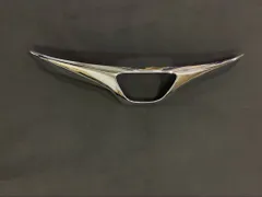 【送料無料】18年カローラスポーツ専用 中網フレーム ABSメッキフロントエンブレムトリム 1点セットZX07