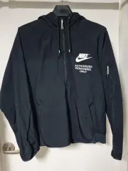 ナイキ WHO フード ウィンドブレーカー ブラック 105 XL