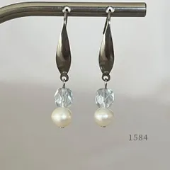 淡水パール＆クリスタル・アイスブルー　ピアス　・・✽・・　〈真珠　サージカルステンレス　フック〉