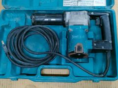 makita HM1201 電動ハンマ マキタ ノミ 矢 4本 ケース付き - メルカリ