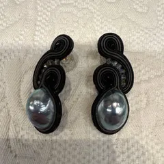 @ K18 ゴールド 金 キャッチ アクセサリー ジュエリー pearl　真珠　ピアス パール 革　VINATAGE　ヴィンテージ　ト音記号　　beads　ビーズ　黒 ブラック BLACK クロ くろ