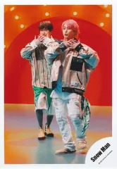 【中古】生写真(ジャニーズ) Snow Man/深澤辰哉・佐久間大介/全身/シングル「オレンジkiss」MV＆ジャケ写オフショット/公式生写真